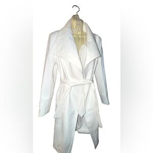 Elegant White Women's Coat